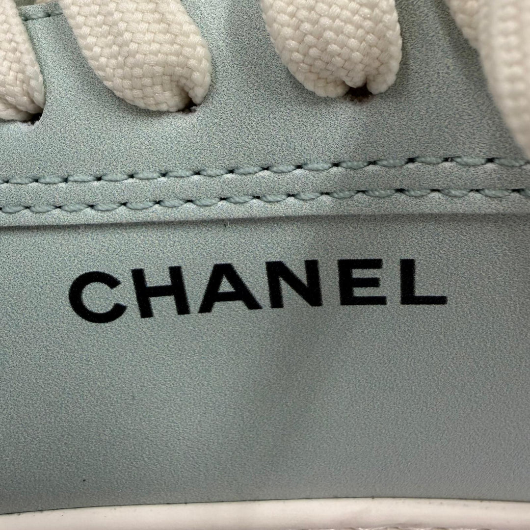 Excellent CHANEL sneakers Logo-embroidered leather Mint green 39 24K G46078