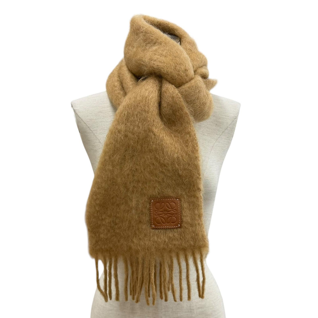 Excellent LOEWE Scarf Leather Anagram patch with fringe Brown mohair A-28003861