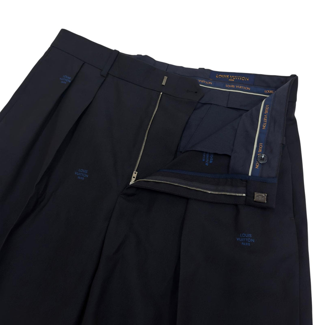 Excellent LOUIS VUITTON Pants Damier tailored shorts black wool mens 44