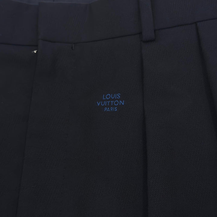 Excellent LOUIS VUITTON Pants Damier tailored shorts black wool mens 44