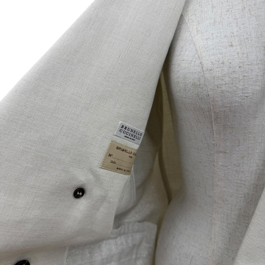 Excellent Brunello Cucinelli Double-breasted jacket with scarf trim. White 40