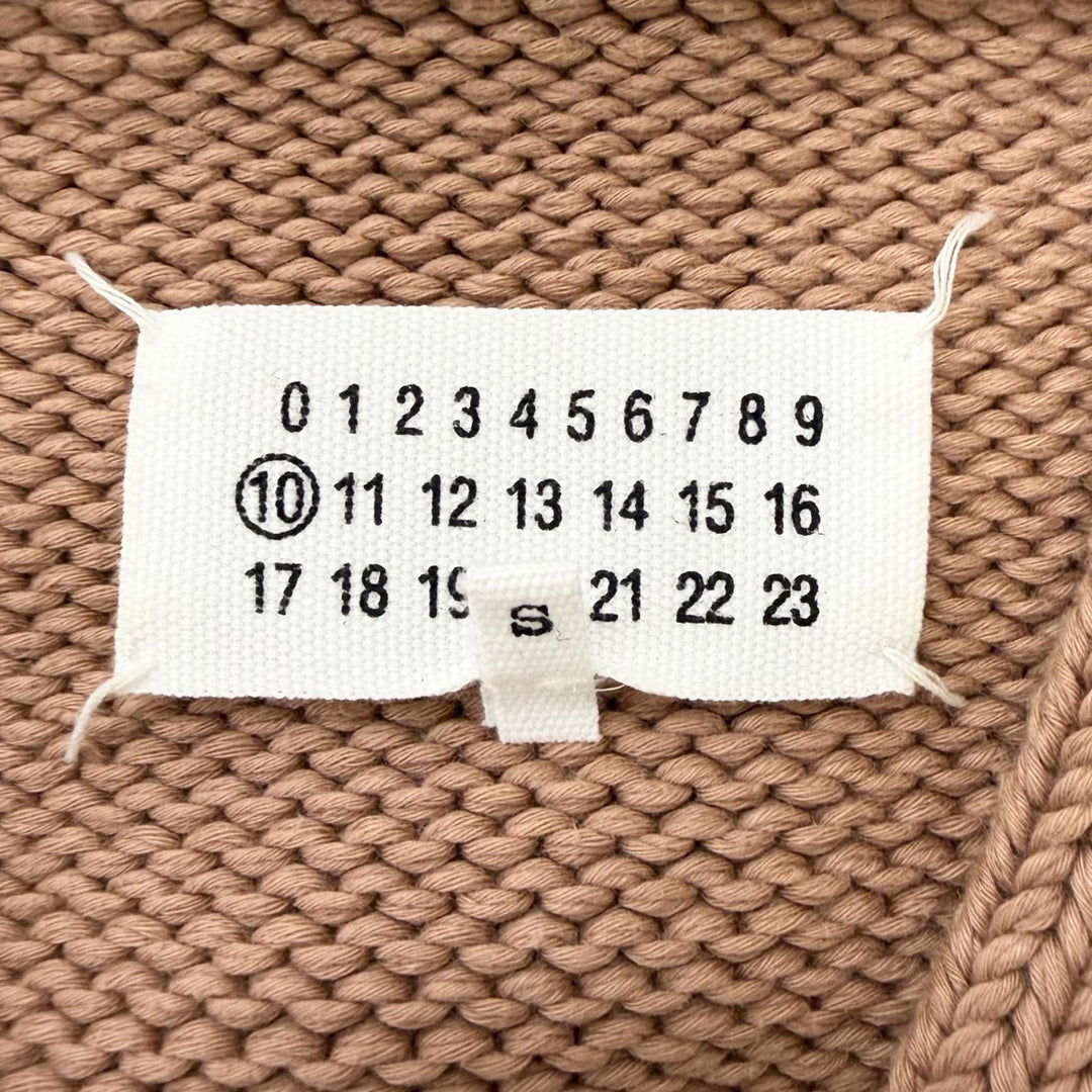 Great Maison Margiela 10 sweater Elbow patches, V-neck, thick fabric Brown