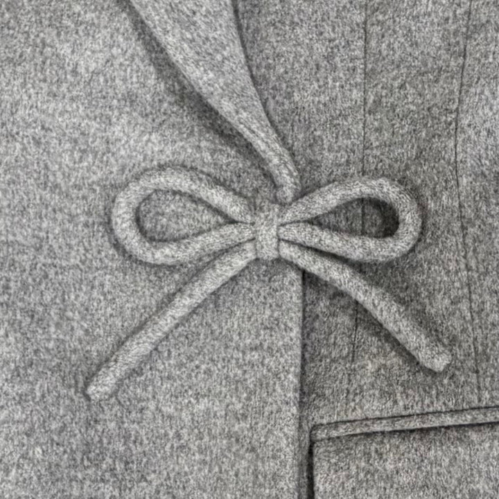 Excellent VALENTINO coat front ribbon. gray wool 40 5B3CA768MA