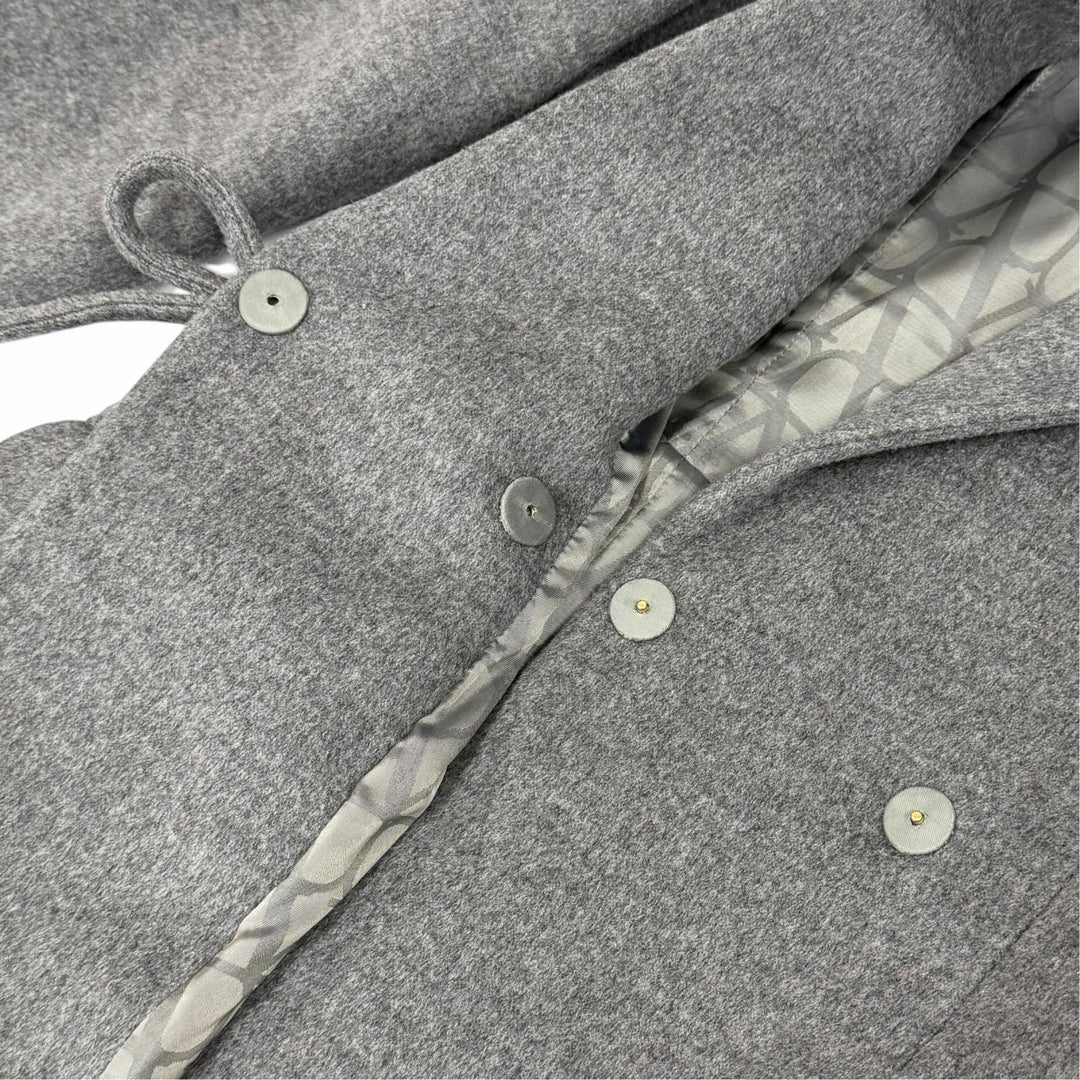 Excellent VALENTINO coat front ribbon. gray wool 40 5B3CA768MA