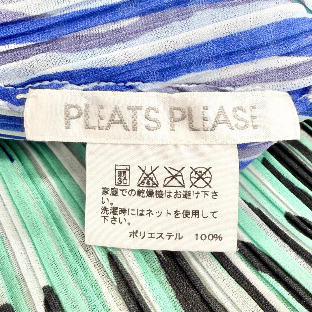 Excellent PLEATS PLEASE one piece All-over print V-neck cap sleeve 3 PP13-FT823