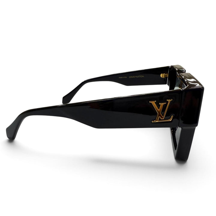 Excellent LOUIS VUITTON sunglasses Cyclone Current Products Eyewear black Z1578E