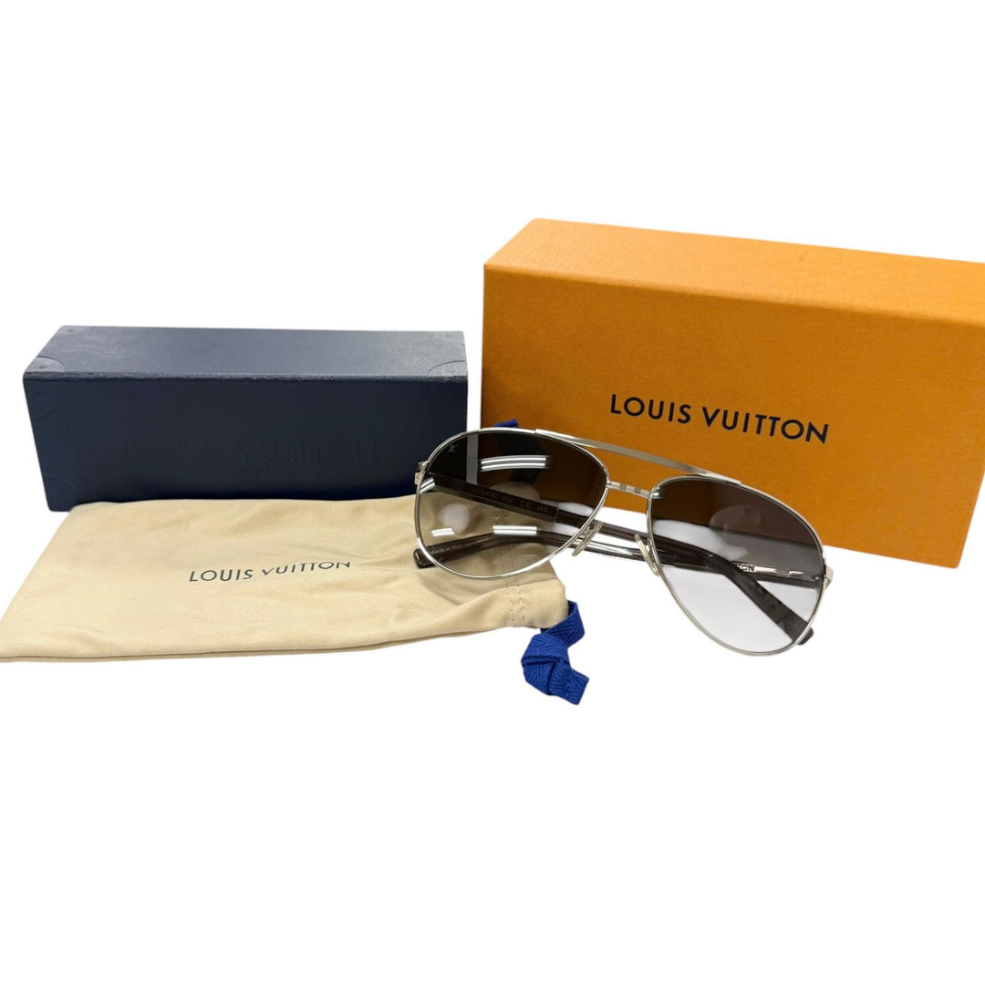 Excellent LOUIS VUITTON sunglasses Attitude pilot Damier Two Bridges