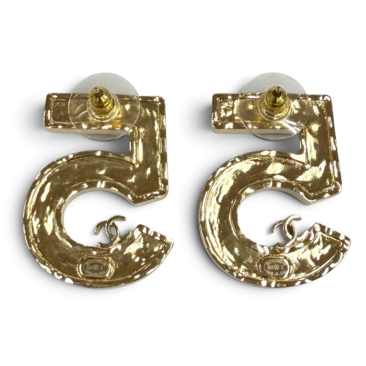 Great CHANEL Pierce COCO Mark 5 motif black Women B23S