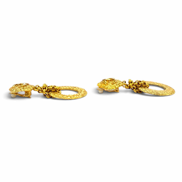 Great CHANEL Earring COCO Mark Chain Hoop gold metal Women 29