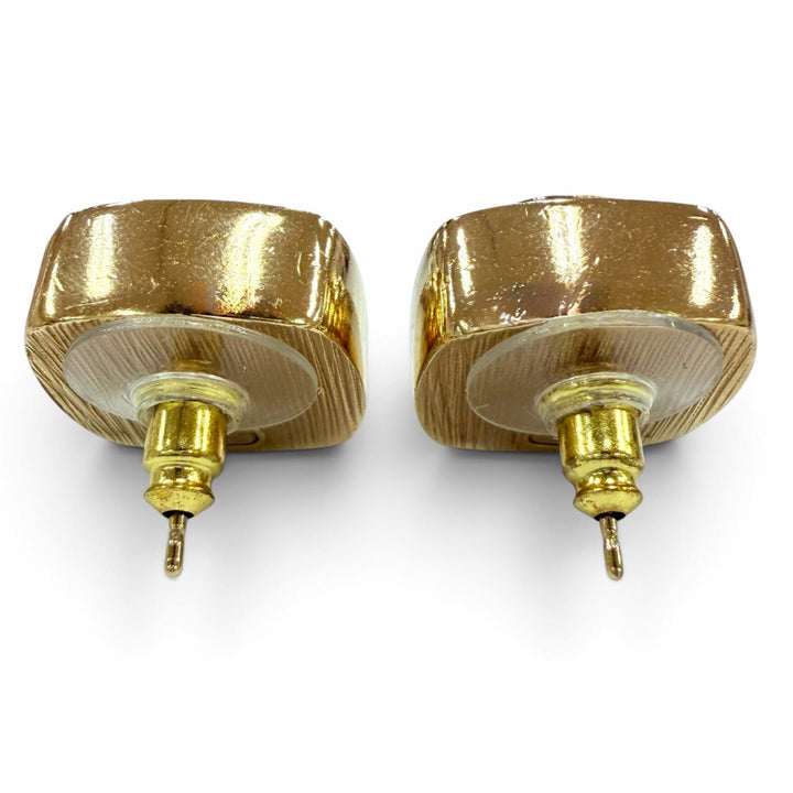 Great CHANEL Pierce COCO Mark Square Accessories gold metal Women L22