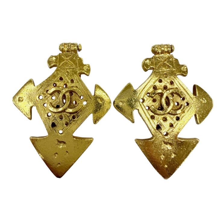 Very Good CHANEL Earring COCO Mark Cross Motif Accessories gold metal Women 04P