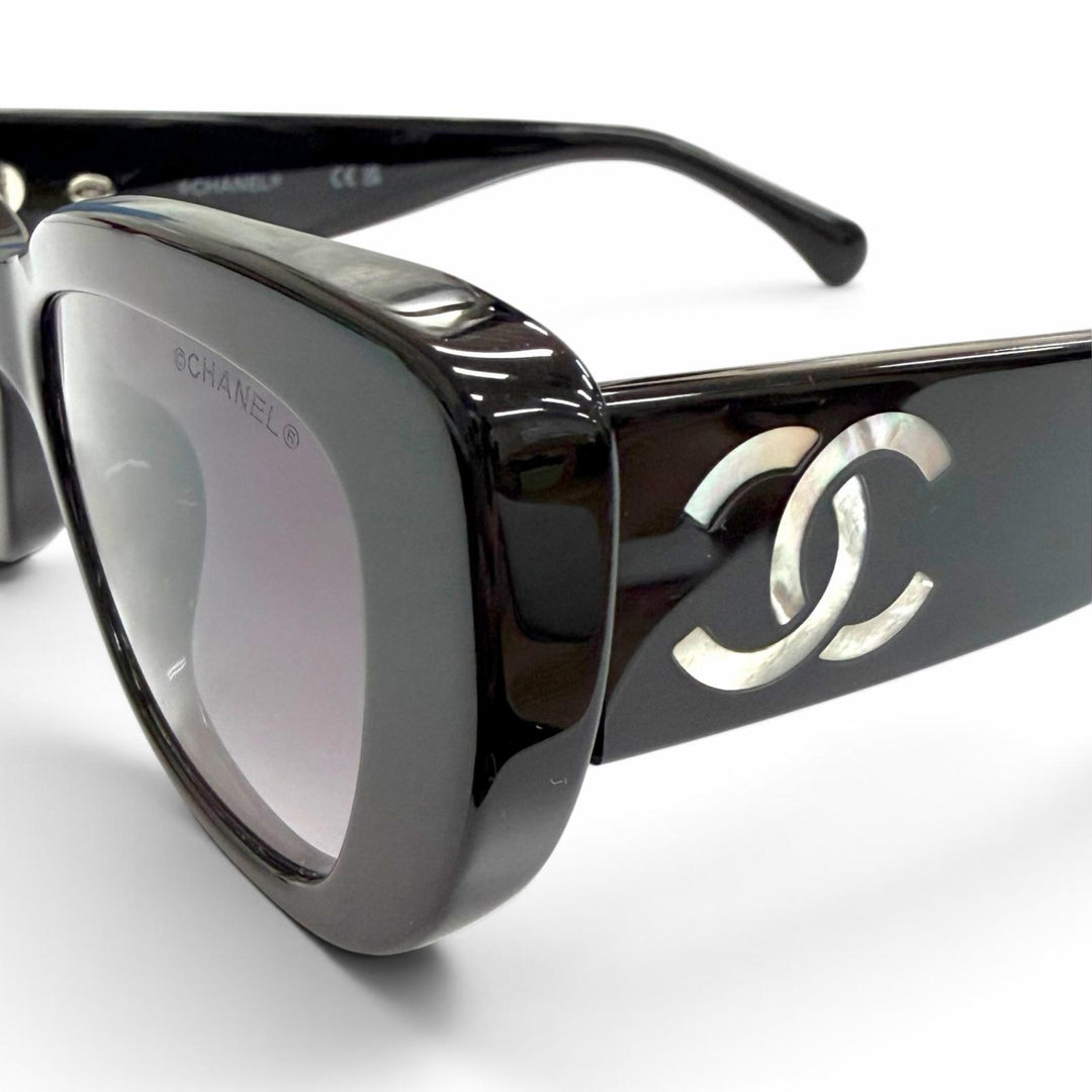 Excellent CHANEL Butterfly Shape Sunglasses Shell COCO Mark 26C 71766A S1834