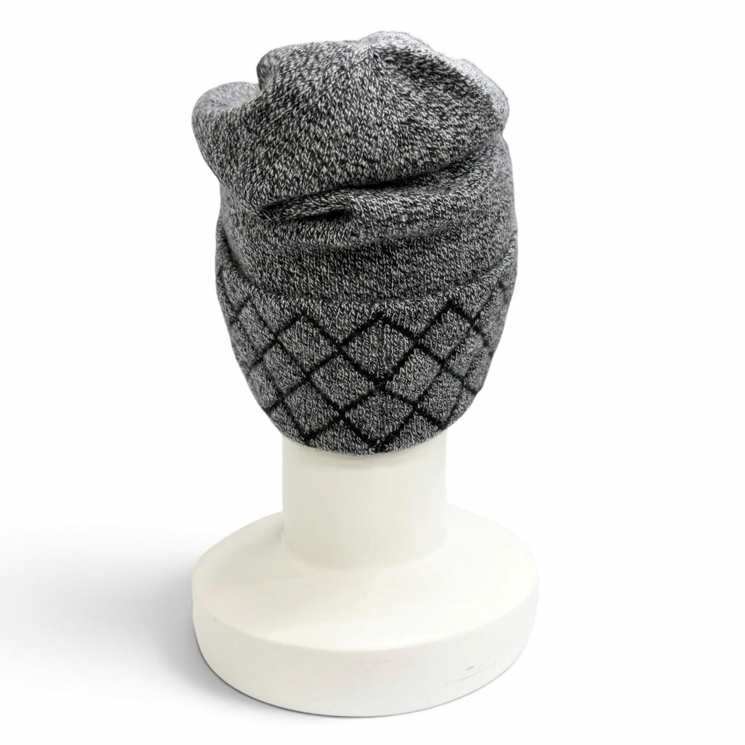 Excellent CHANEL 94% Cashmere Matelassé COCO Mark Knit Cap Beanie gray 18A