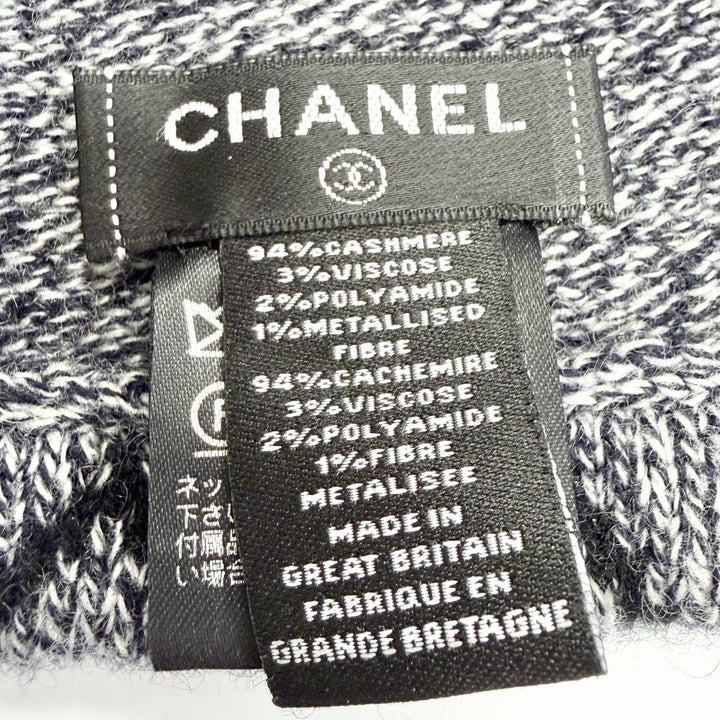 Excellent CHANEL 94% Cashmere Matelassé COCO Mark Knit Cap Beanie gray 18A