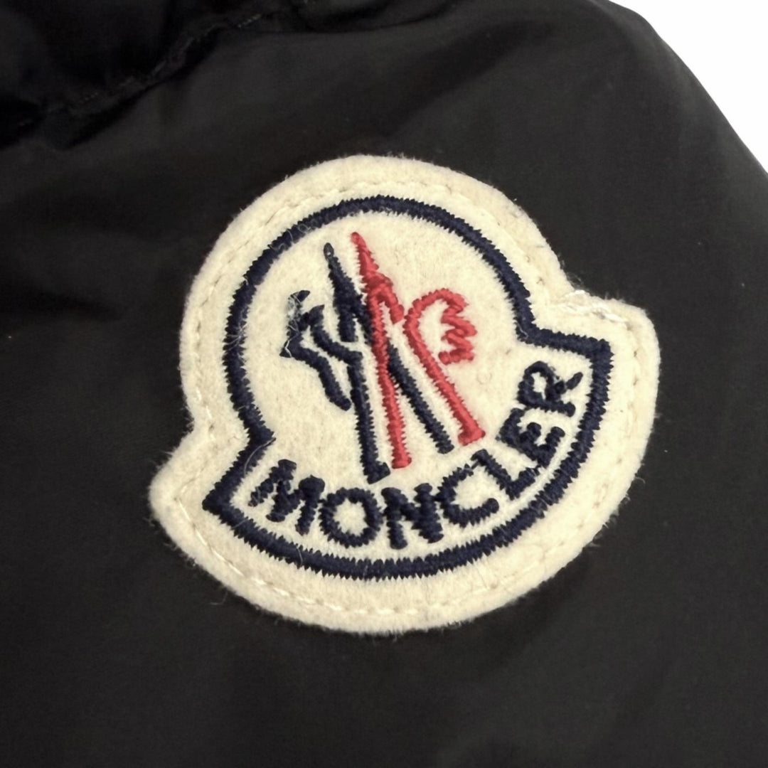 Excellent MONCLER Down jacket AVOCE Logo patch, hooded short jacket black 1