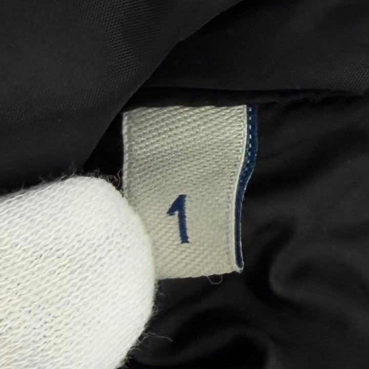 Very Good MONCLER down coat CHONDRILLE Logo patch, hooded, concealed placket 1