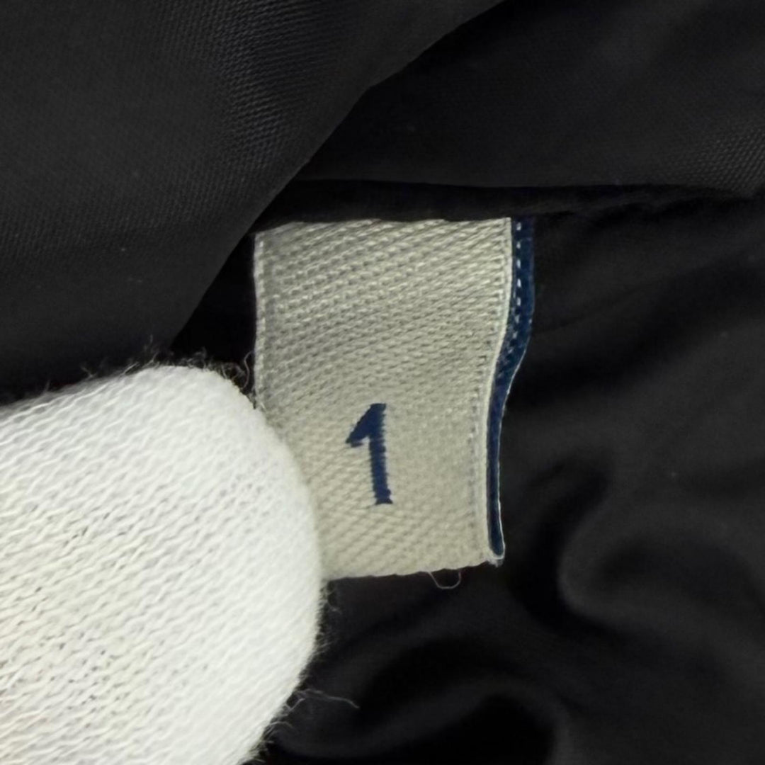 Very Good MONCLER down coat CHONDRILLE Logo patch, hooded, concealed placket 1