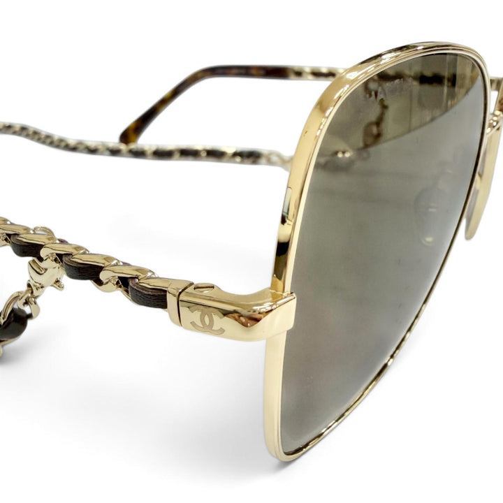 Great CHANEL sunglasses COCO Mark butterfly shape with logo chain gold 4274-Q
