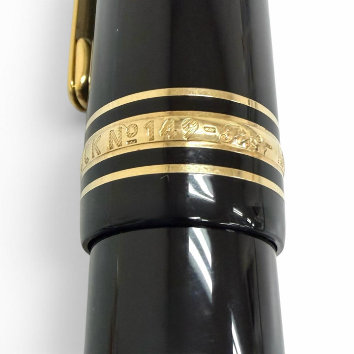 Great MONTBLANC fountain pen Meisterstück 149 black 18K mens