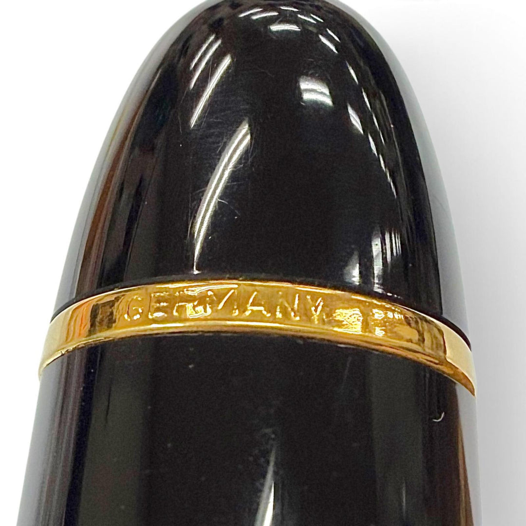 Great MONTBLANC fountain pen Meisterstück 149 white star black 18K mens