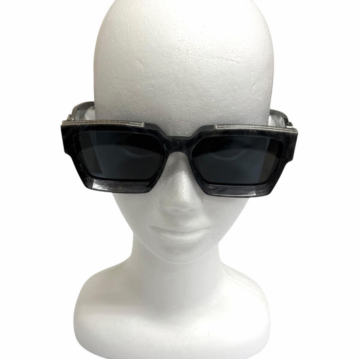 Excellent LOUIS VUITTON sunglasses 1.1 Millionaire Marble Square Gris