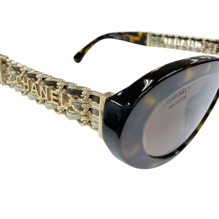 Excellent CHANEL sunglasses Logo, leather accents, cat eye design Brown 5538-Q-A
