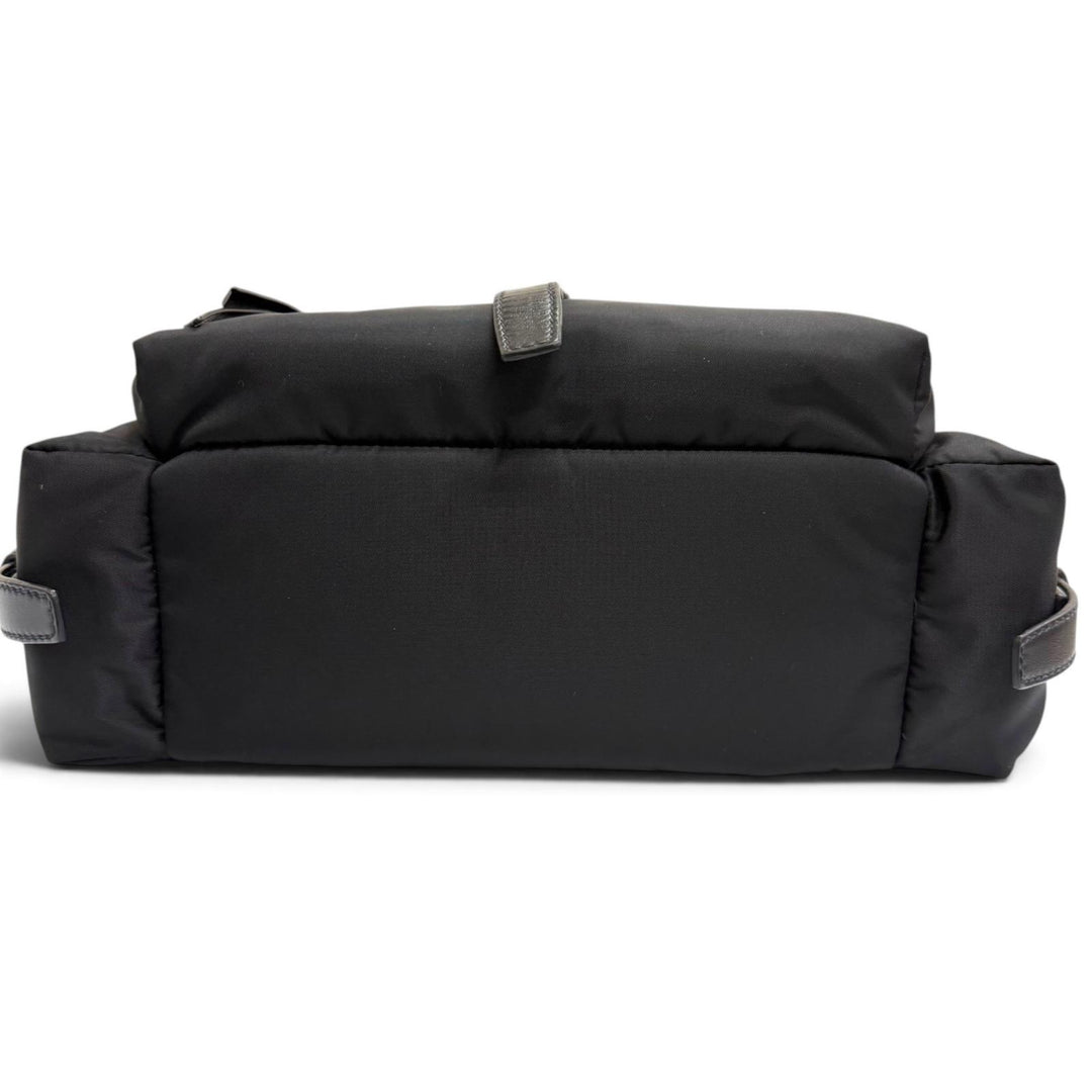Great PRADA Shoulder Bag Explorer Medium Triangle logo Re-Nylon 2WAY