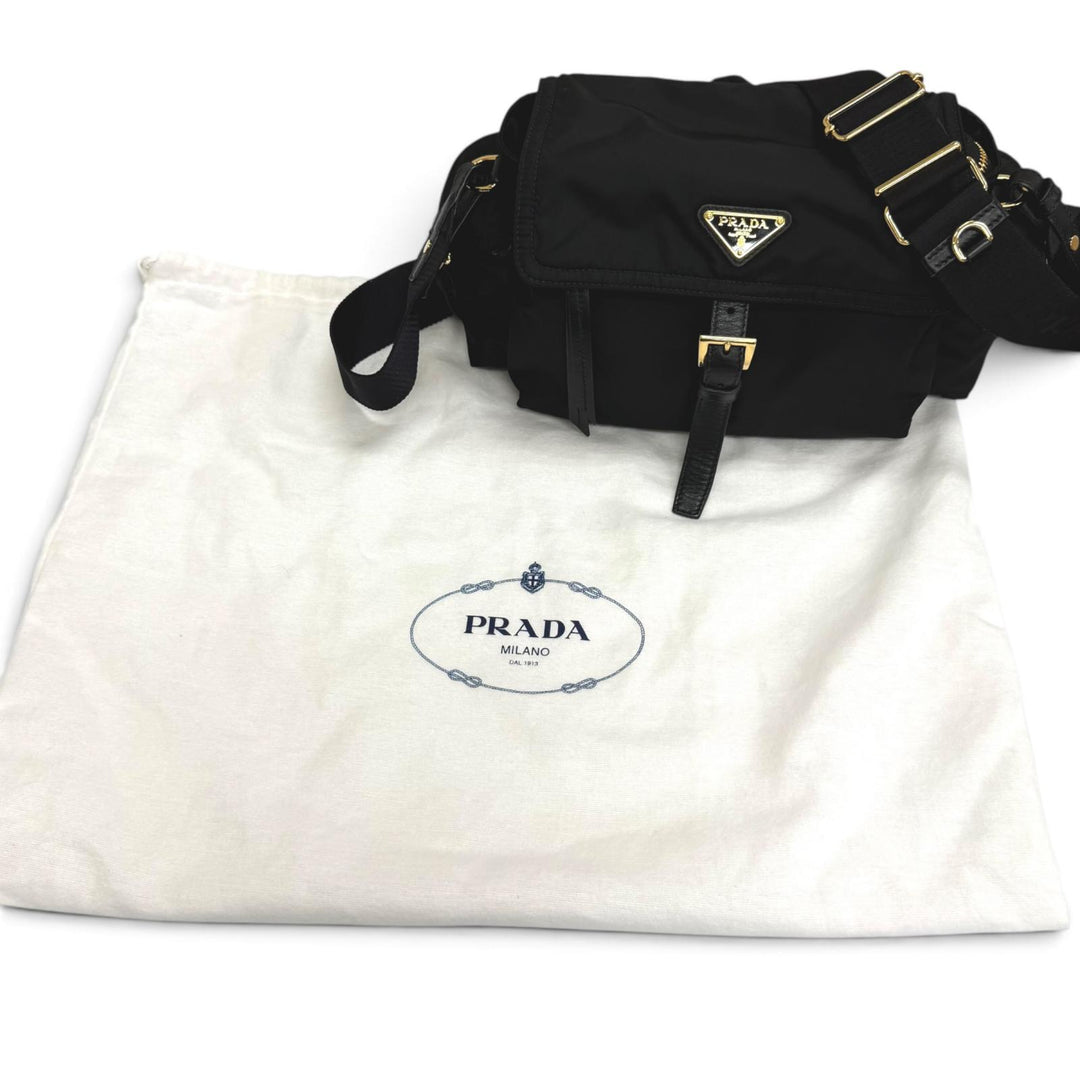 Great PRADA Shoulder Bag Explorer Medium Triangle logo Re-Nylon 2WAY