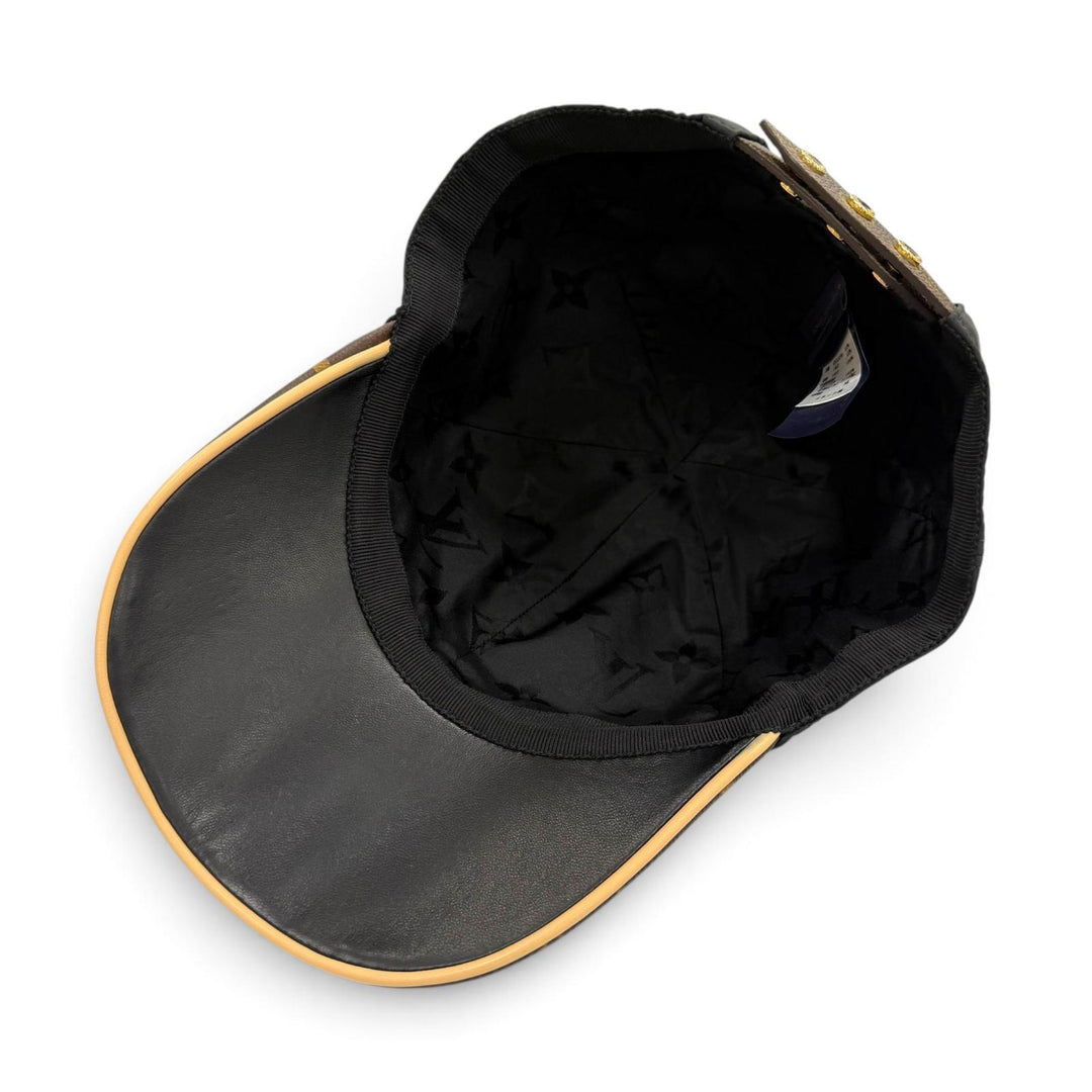 Great LOUIS VUITTON cap LV Get Ready Monogram Pattern black Women M76528