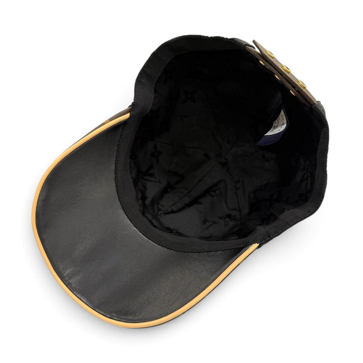 Great LOUIS VUITTON cap LV Get Ready Monogram Pattern black Women M76528