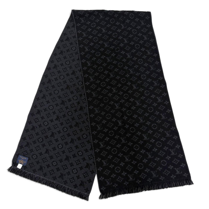 Great LOUIS VUITTON Scarf Monogram Classic with Fringe black wool mens M70520