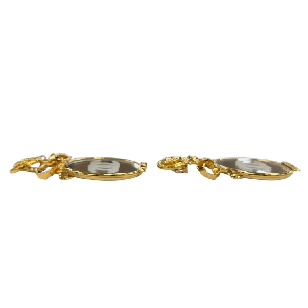 Great CHANEL Earring Rare COCO Mark Ribbon Mirror gold metal Women