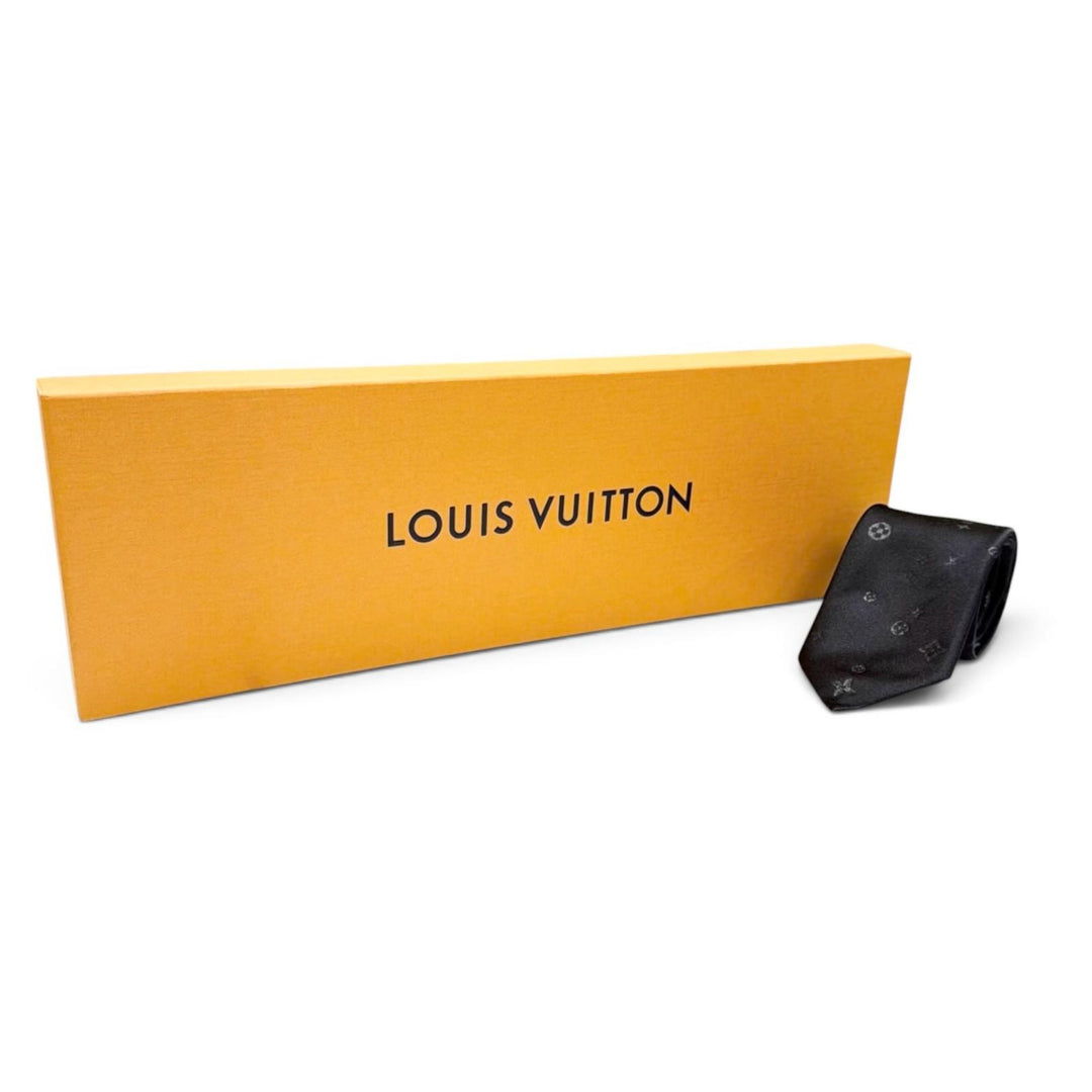 Pristine LOUIS VUITTON tie LV Starry Night 7CM Monogram pattern silk M79089