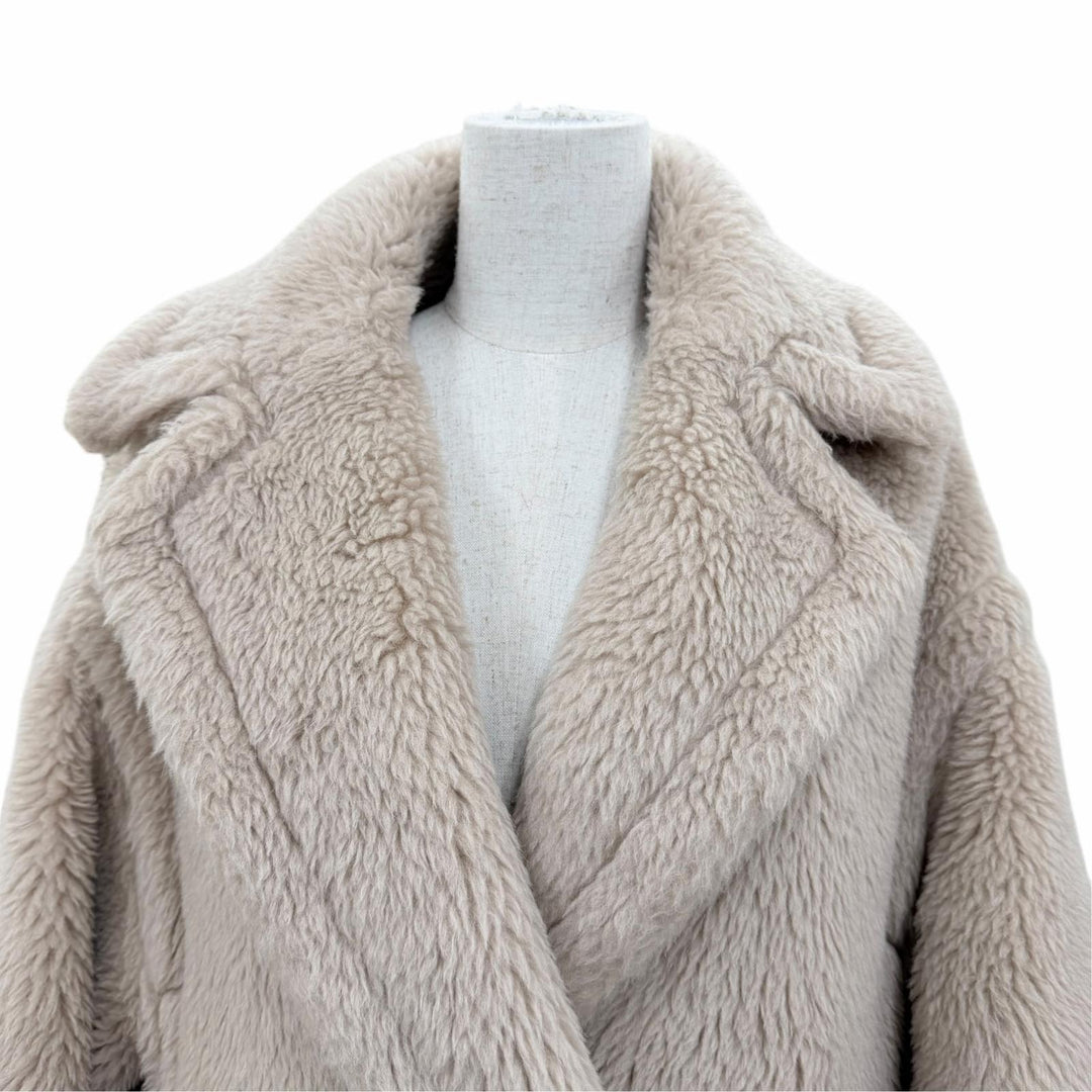 Excellent Max Mara coat Teddy bear Silk blend, beige alpaca 101615136