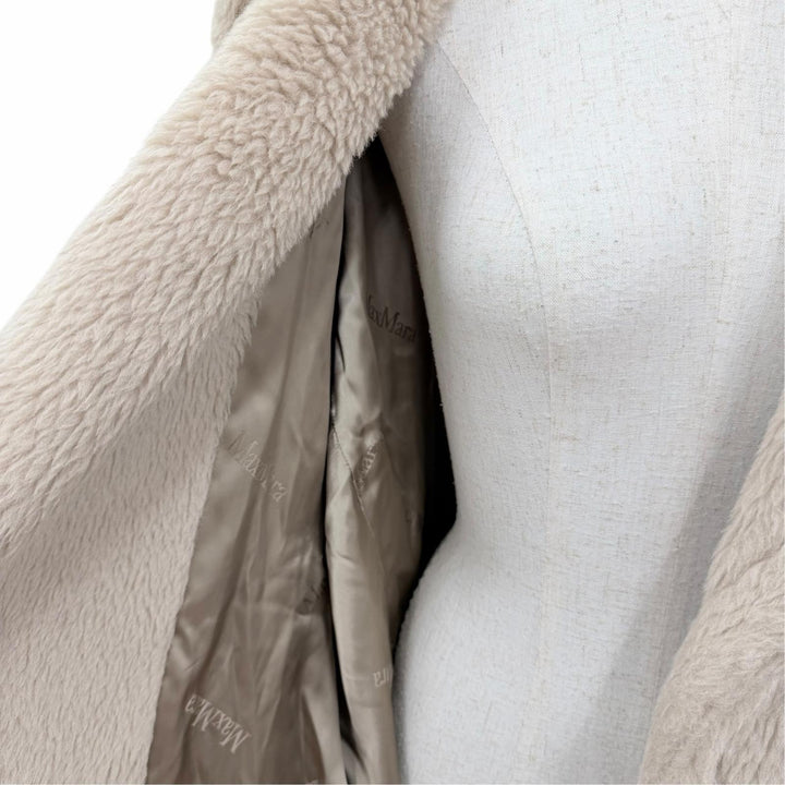 Excellent Max Mara coat Teddy bear Silk blend, beige alpaca 101615136
