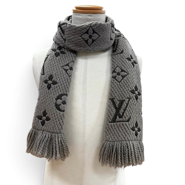 Great LOUIS VUITTON Scarf Escharpe Logomania Monogram With fringe Gurege wool