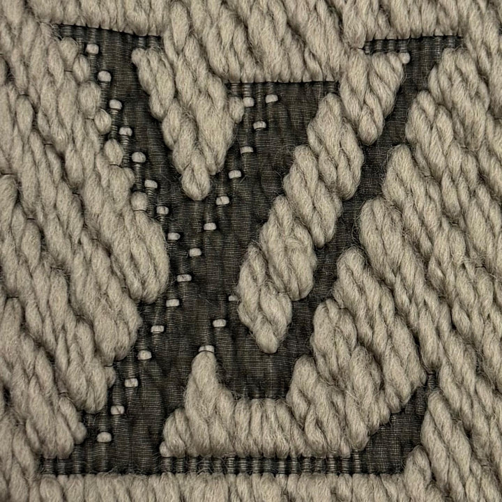 Great LOUIS VUITTON Scarf Escharpe Logomania Monogram With fringe Gurege wool
