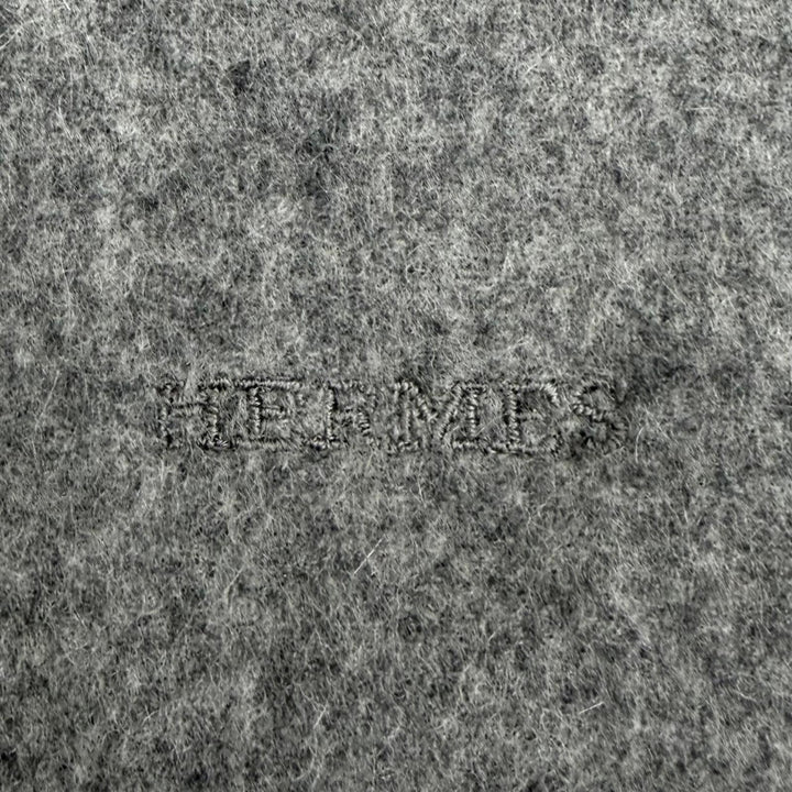 Great HERMES Scarf Large shawl with logo embroidery and fringe gray cashmere