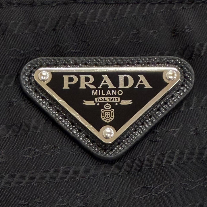 Excellent PRADA Shorts Triangle logo black recycled polyamide mens L SPH226
