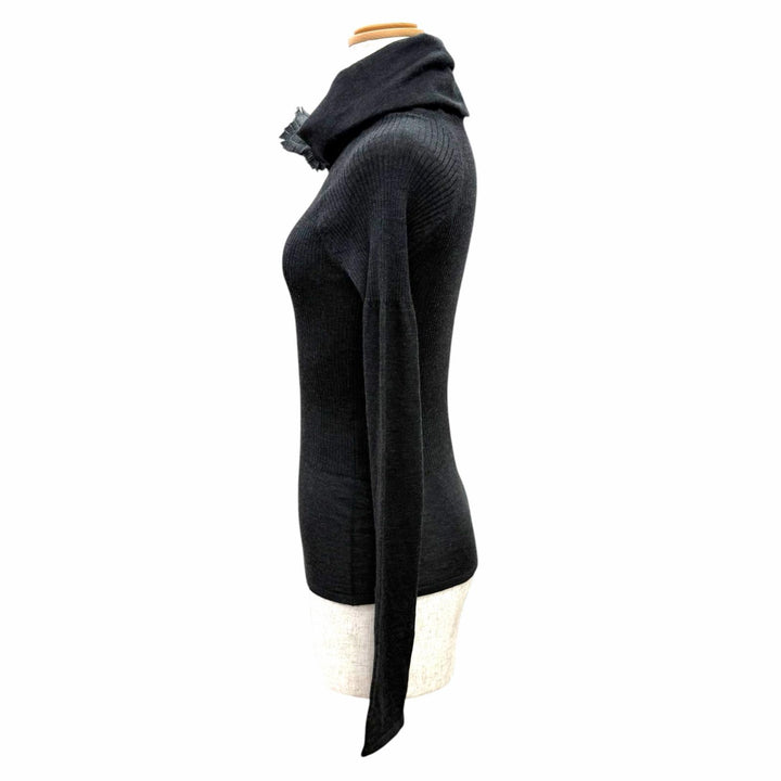 Excellent CHANEL knit turtleneck top with two Camellia Brooch 34 05A P26591