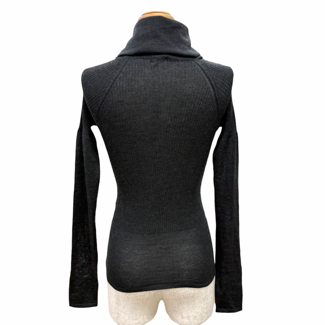 Excellent CHANEL knit turtleneck top with two Camellia Brooch 34 05A P26591