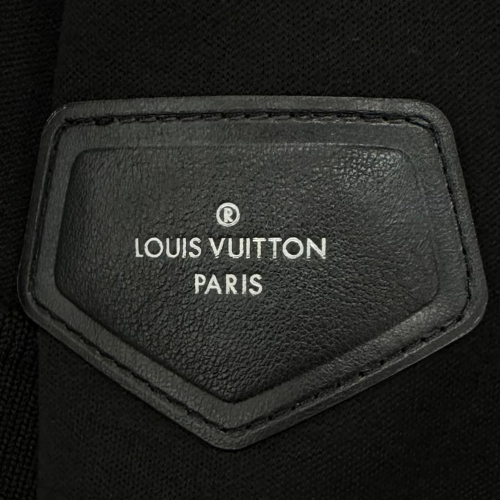 Pristine LOUIS VUITTON one piece Leather logo patch with frill design cotton L