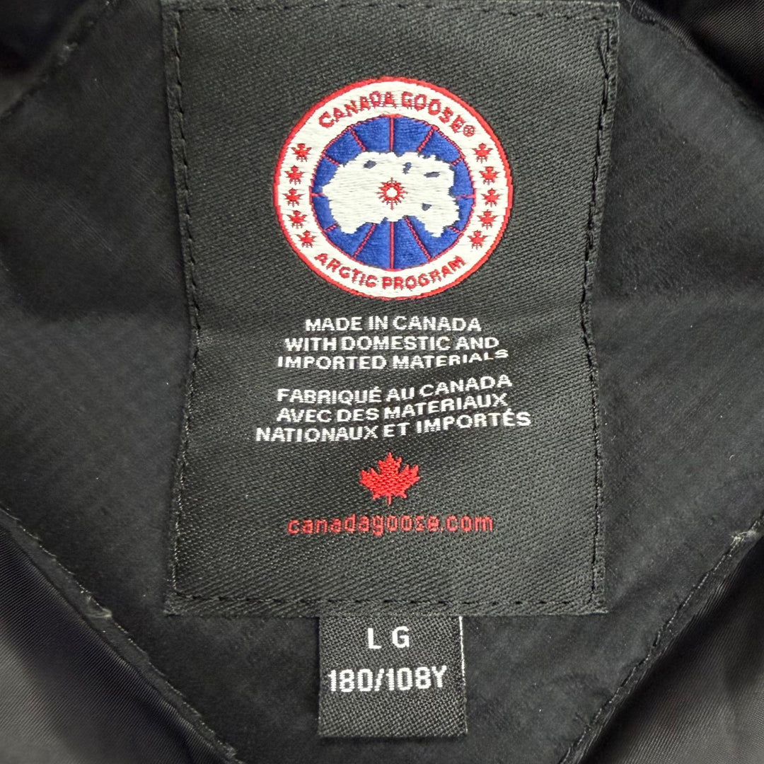 Excellent CANADA GOOSE Down jacket LODGE HOODY Mini Logo Patch Hooded