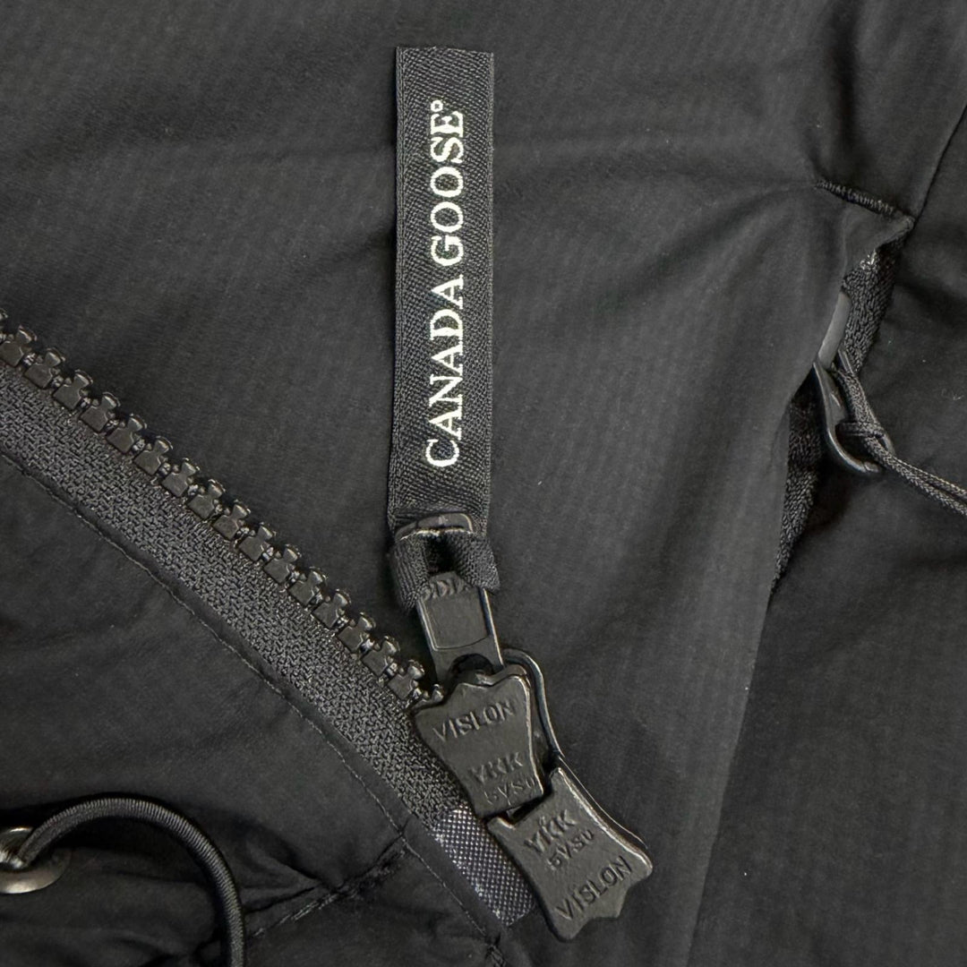 Excellent CANADA GOOSE Down jacket LODGE HOODY Mini Logo Patch Hooded