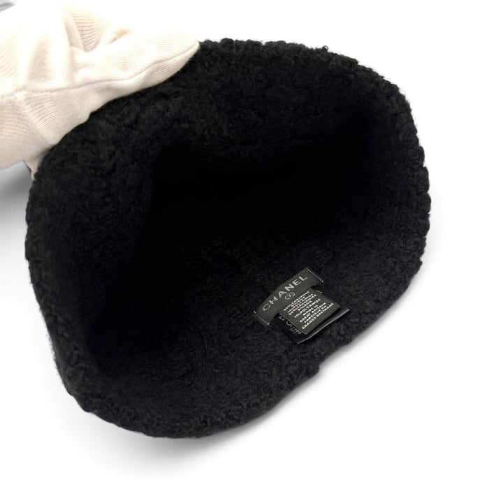 Great CHANEL Knit cap COCO Mark hat black cashmere mens 18A