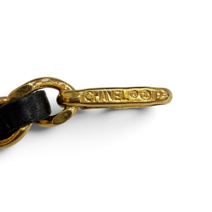 Very Good CHANEL belt COCO Mark Medal Motif Leather Chain gold leather Women