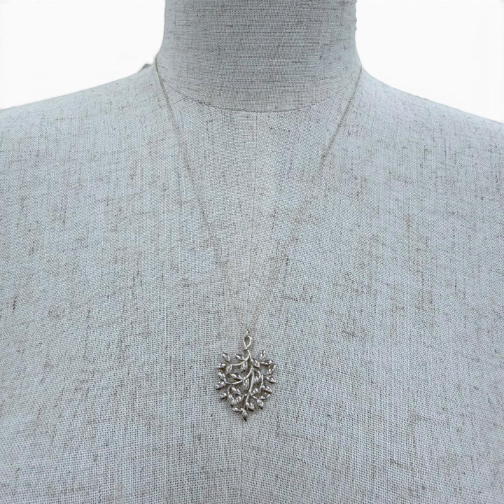 Great TIFFANY&Co. Necklace Olive Leaf Pendant Accessories Silver 925 Women