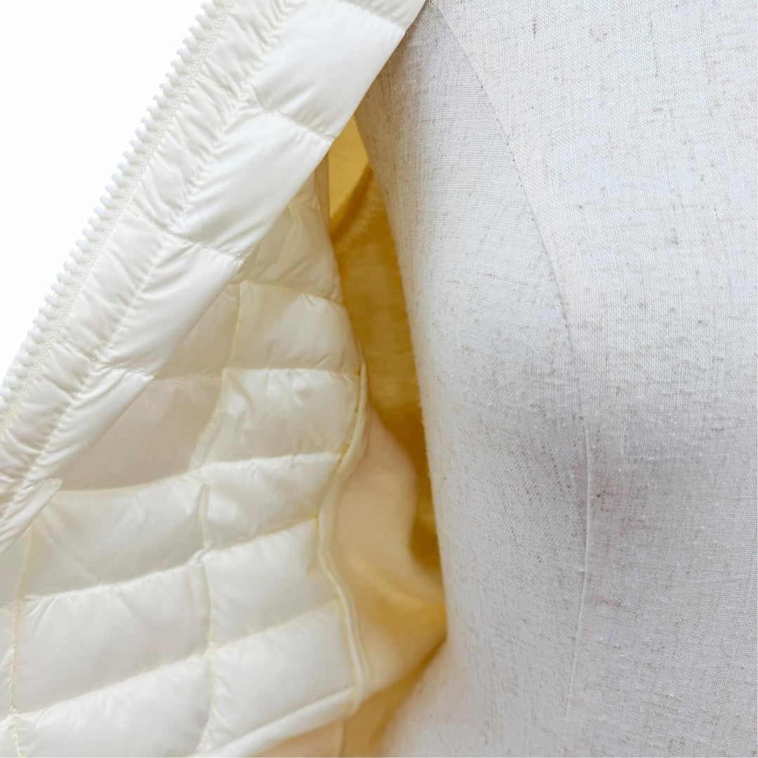 Excellent MONCLER Down jacket CARDIGAN Logo patch knit panel Ivory Women XS