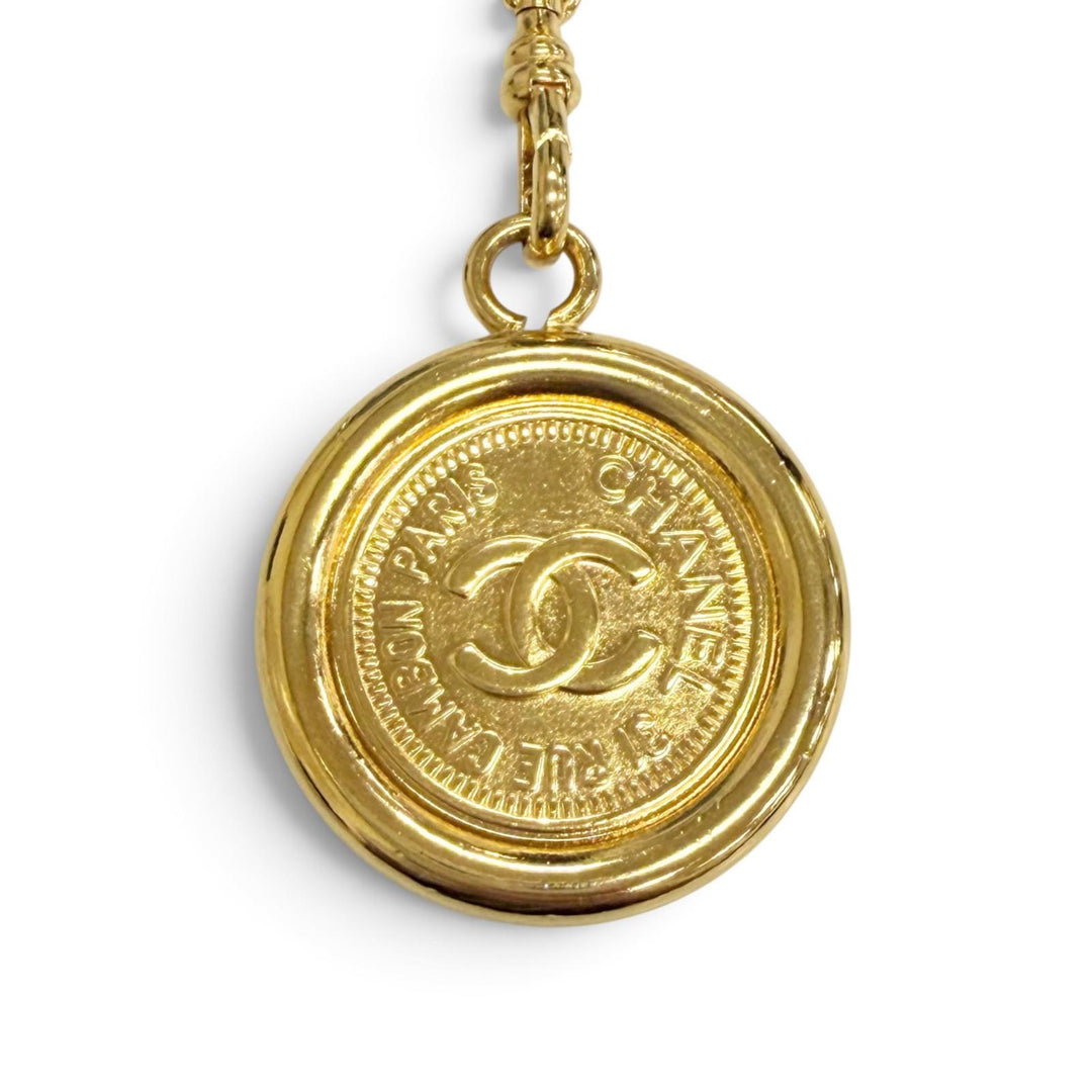 Great CHANEL belt COCO Mark coin motif with logo chain gold ー Women 94P