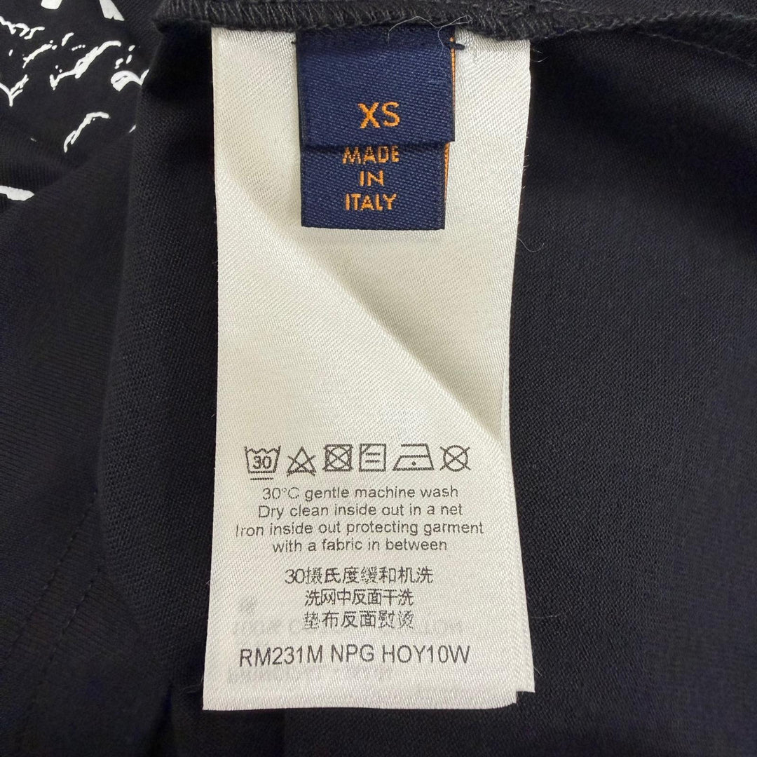 Pristine LOUIS VUITTON Short sleeve T-shirt LV Concert Inside Out black
